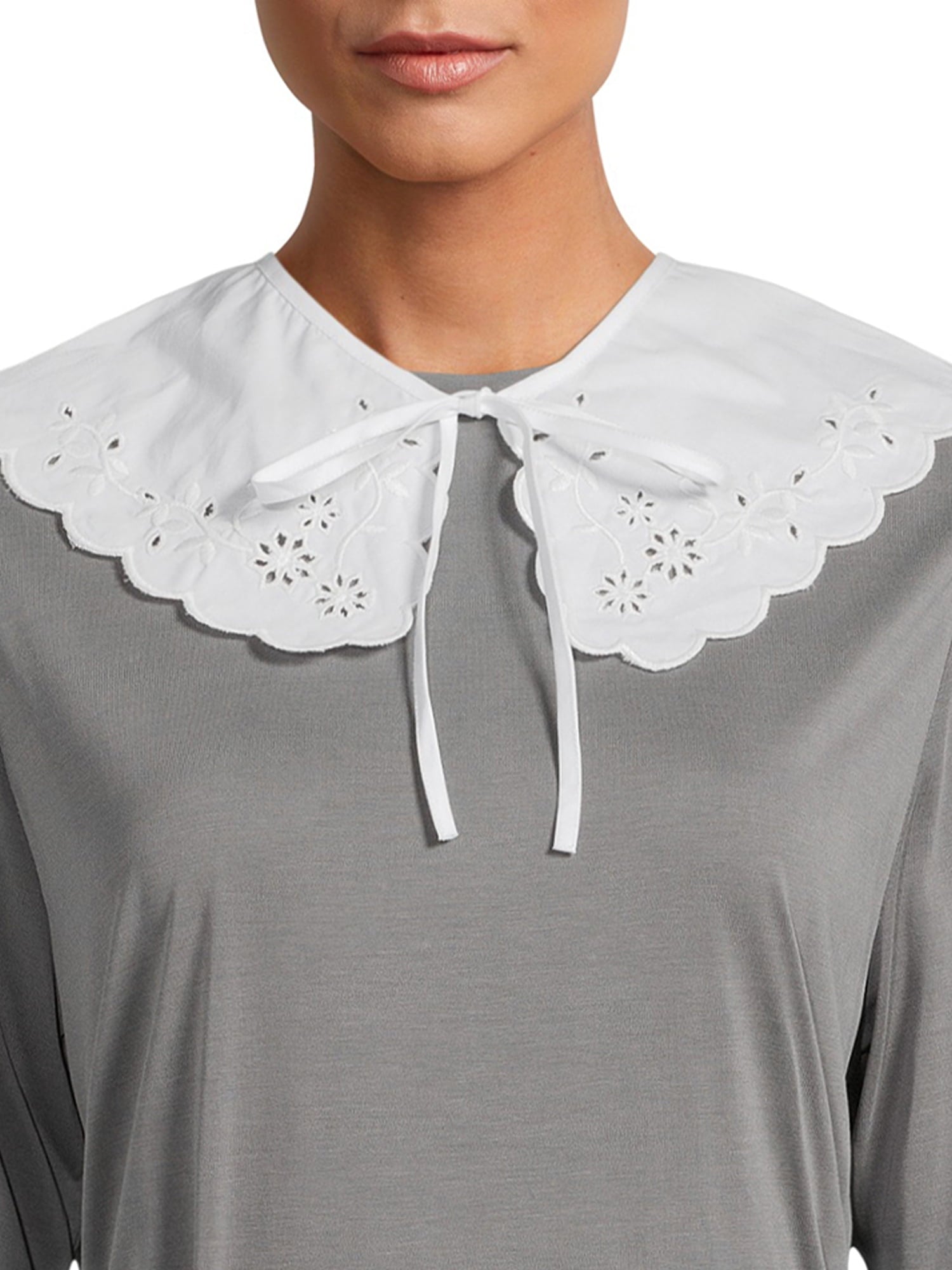 Adult women's white fan collar